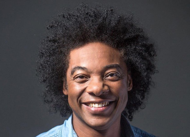 Stewart Sukuma no estúdio